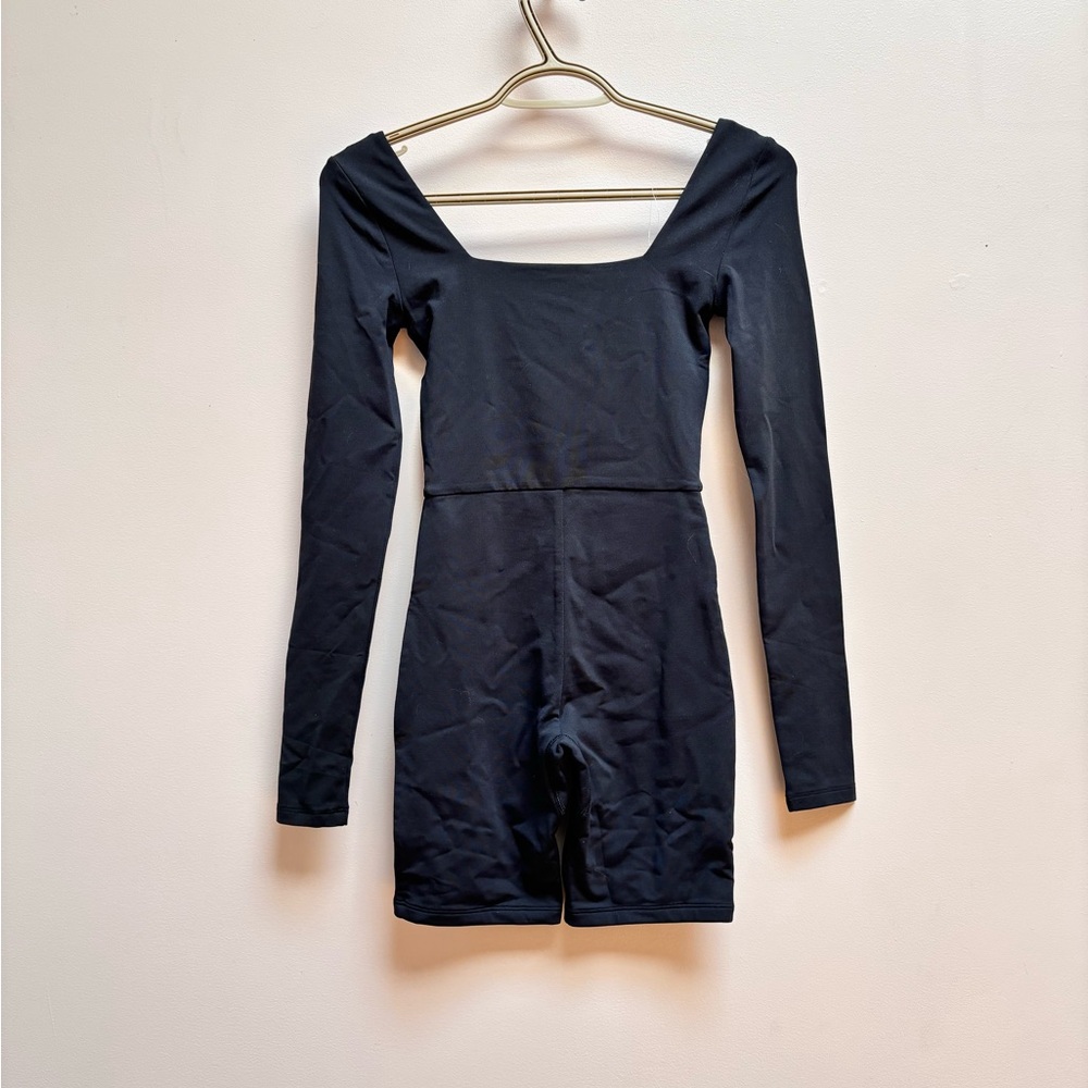 Aritzia Contour Squareneck Longsleeve Romper Size 2XS